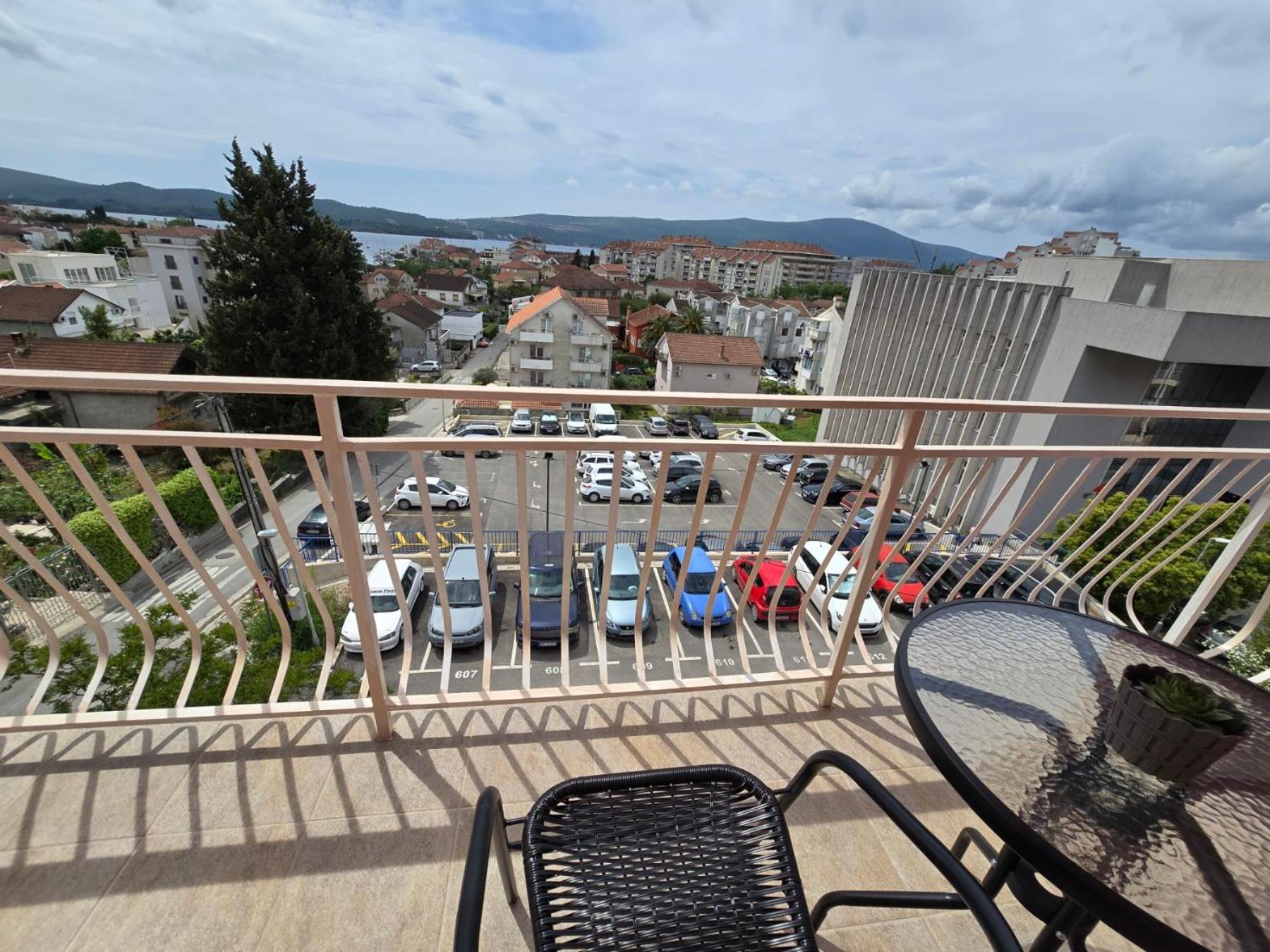 Jovanovic Apartment Tivat Kültér fotó